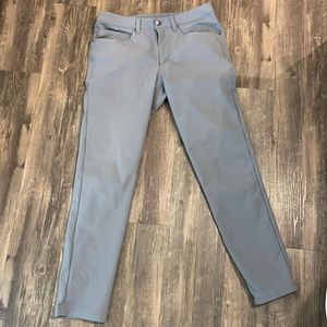 Men’s lululemon ABC pants slim fit. Worn a few times like brand new.